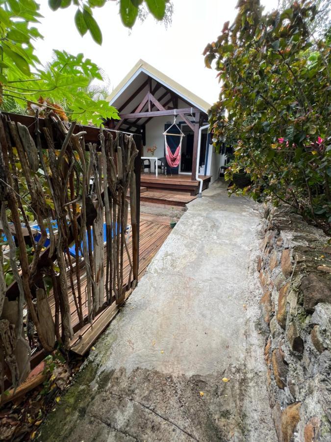 Prune Cafe Deshaies Exterior photo
